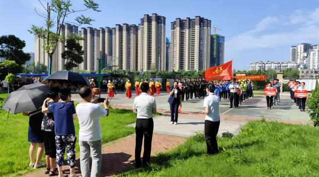 红色物业启新程,匠心服务暖万家——居安物业荆州分公司进驻奥林匹克花园小区纪实 红色物业启新程,匠心服务暖万家——居安物业荆州分公司进驻奥林匹克花园小区纪实