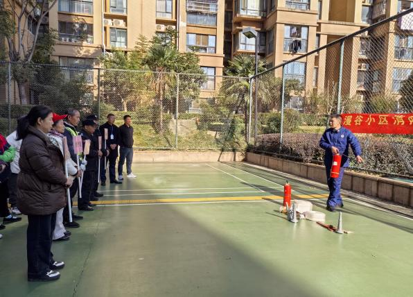 居安物业联合多方力量，漫谷小区消防演练筑牢安全“防火墙”——记漫谷小区“11.19”消防安全演练活动