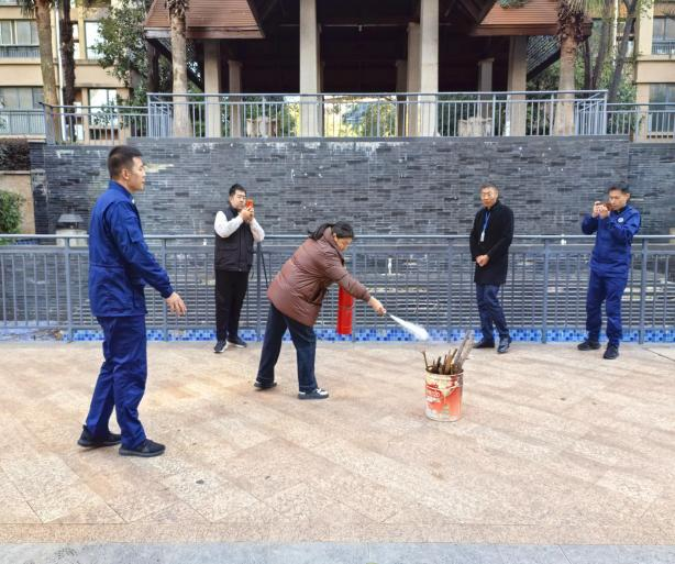 居安物业联合多方力量，漫谷小区消防演练筑牢安全“防火墙”——记漫谷小区“11.19”消防安全演练活动