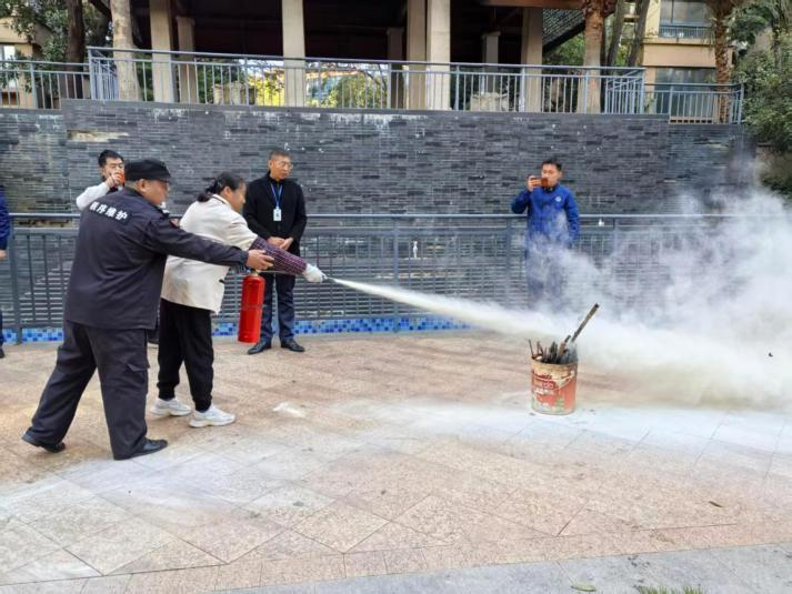 居安物业联合多方力量，漫谷小区消防演练筑牢安全“防火墙”——记漫谷小区“11.19”消防安全演练活动