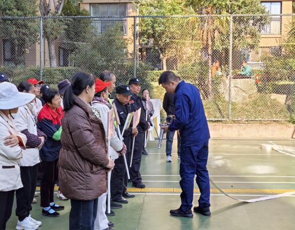 居安物业联合多方力量，漫谷小区消防演练筑牢安全“防火墙”——记漫谷小区“11.19”消防安全演练活动