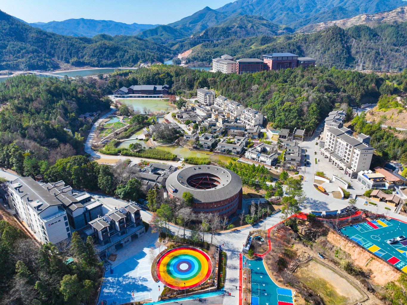 和君职业学院2025年简介