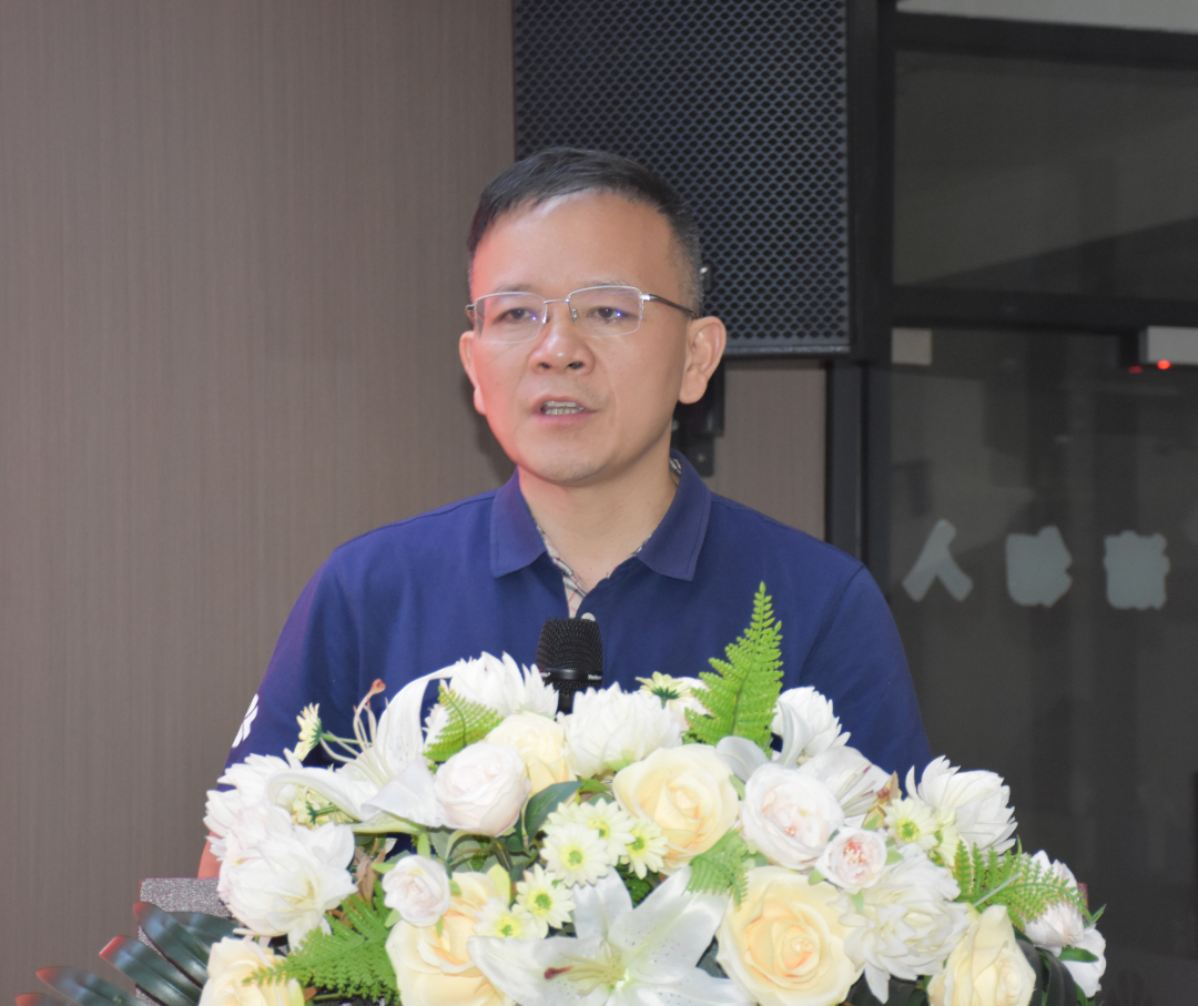 刘董.JPG