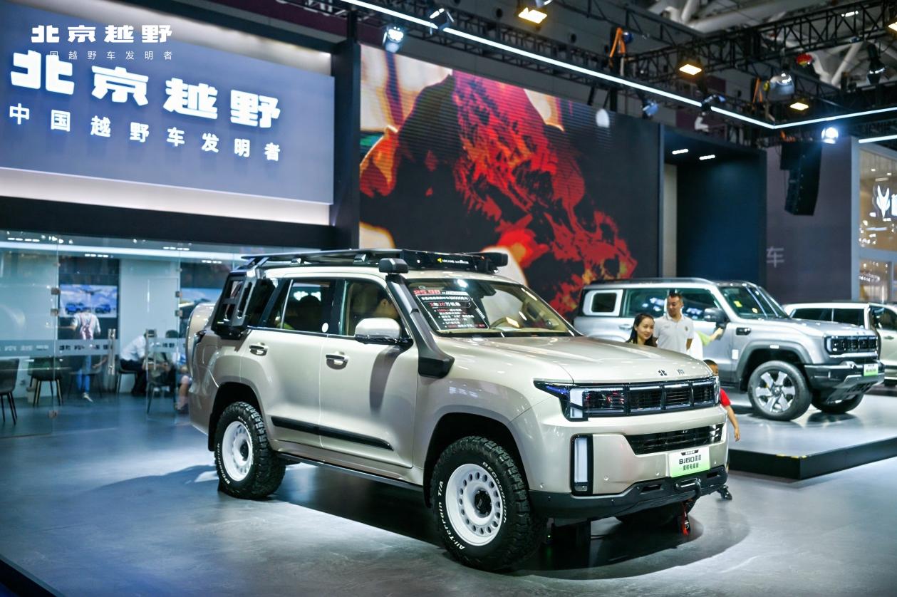 爆款方盒子强势占位，北京越野燃爆2025年粤港澳车展