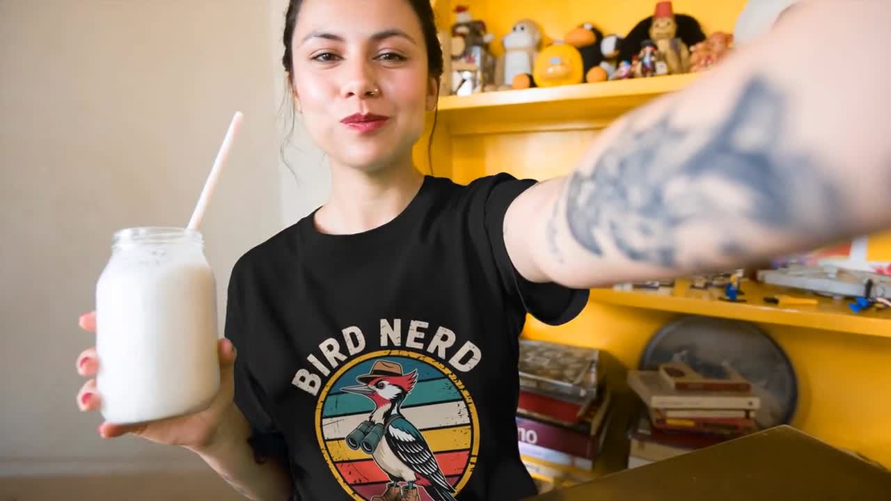 Bird_Nerd_Vintage_i3x9wz.jpg