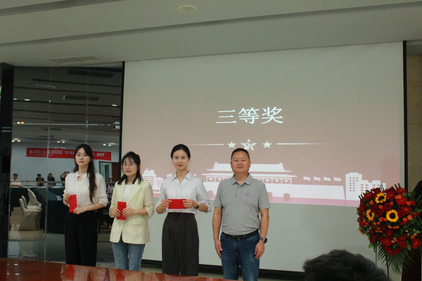 微信图片_20250702191509.jpg