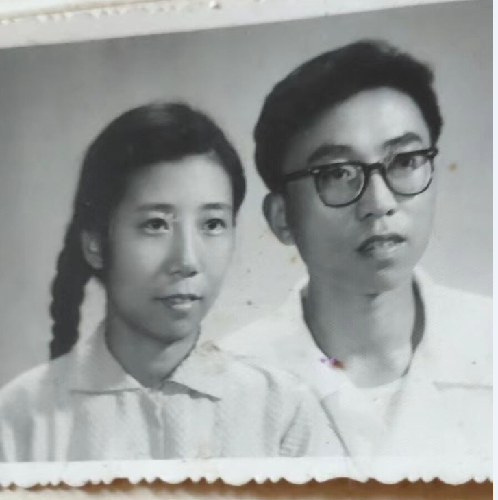 2、雷月桂与丈夫.png