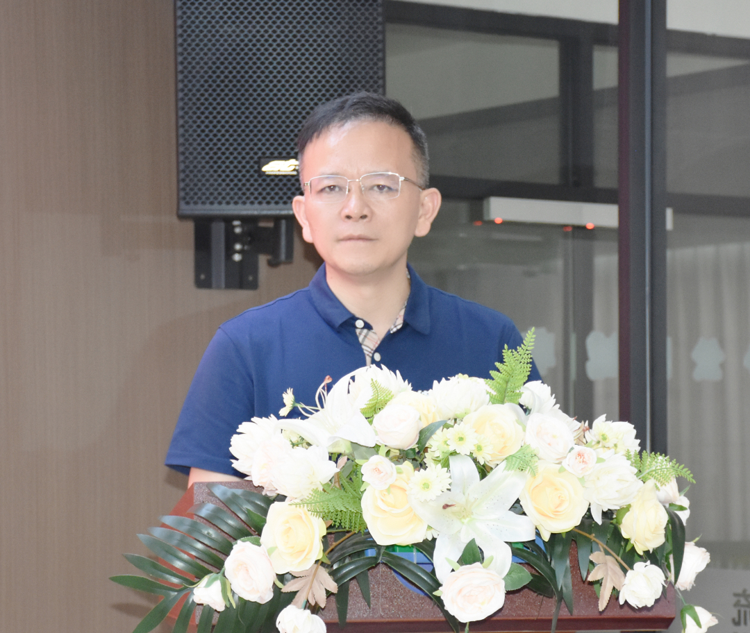 刘董2.jpg