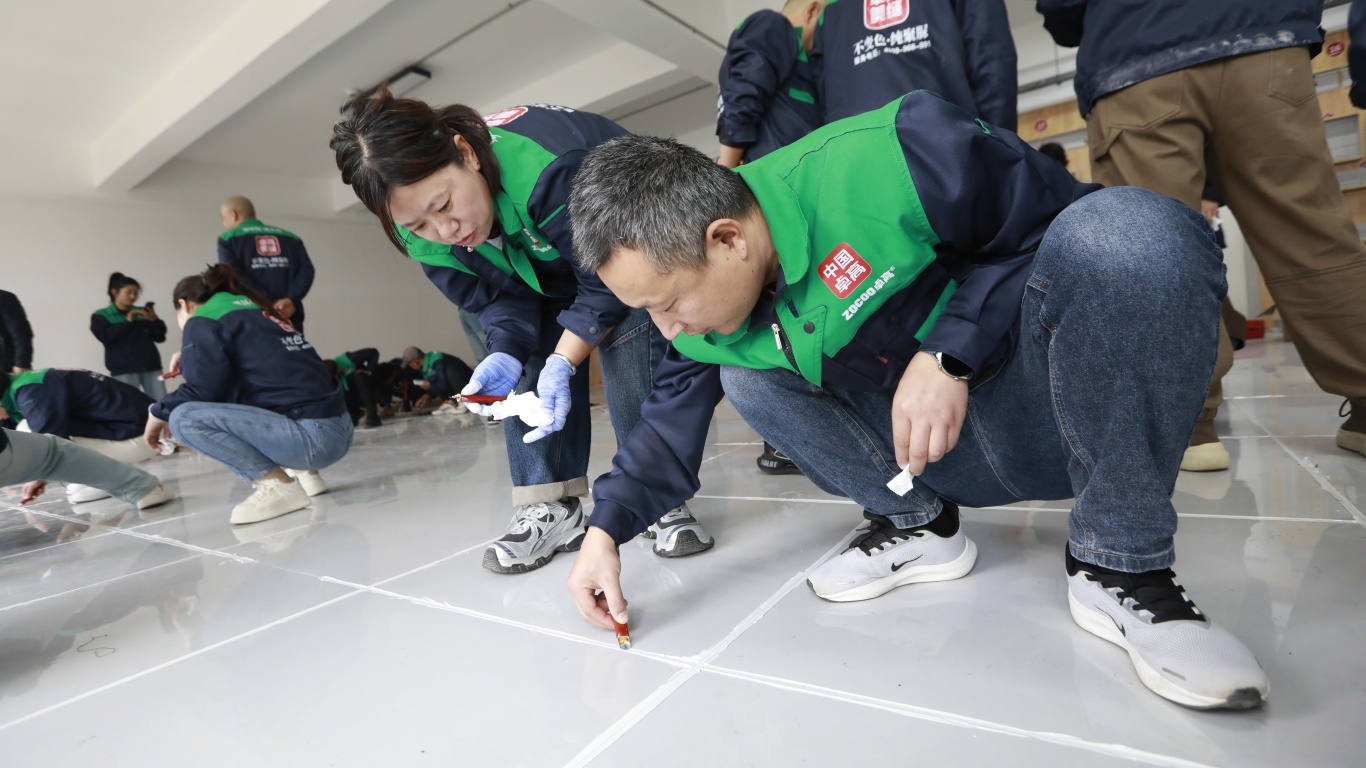 卓高美缝师压平缝工艺—画面2 卓高美缝师压平缝工艺—画面2