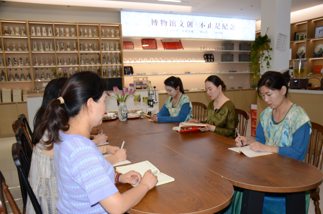 60dcfa61dac10cb3bad1a9a88588ac18.jpg