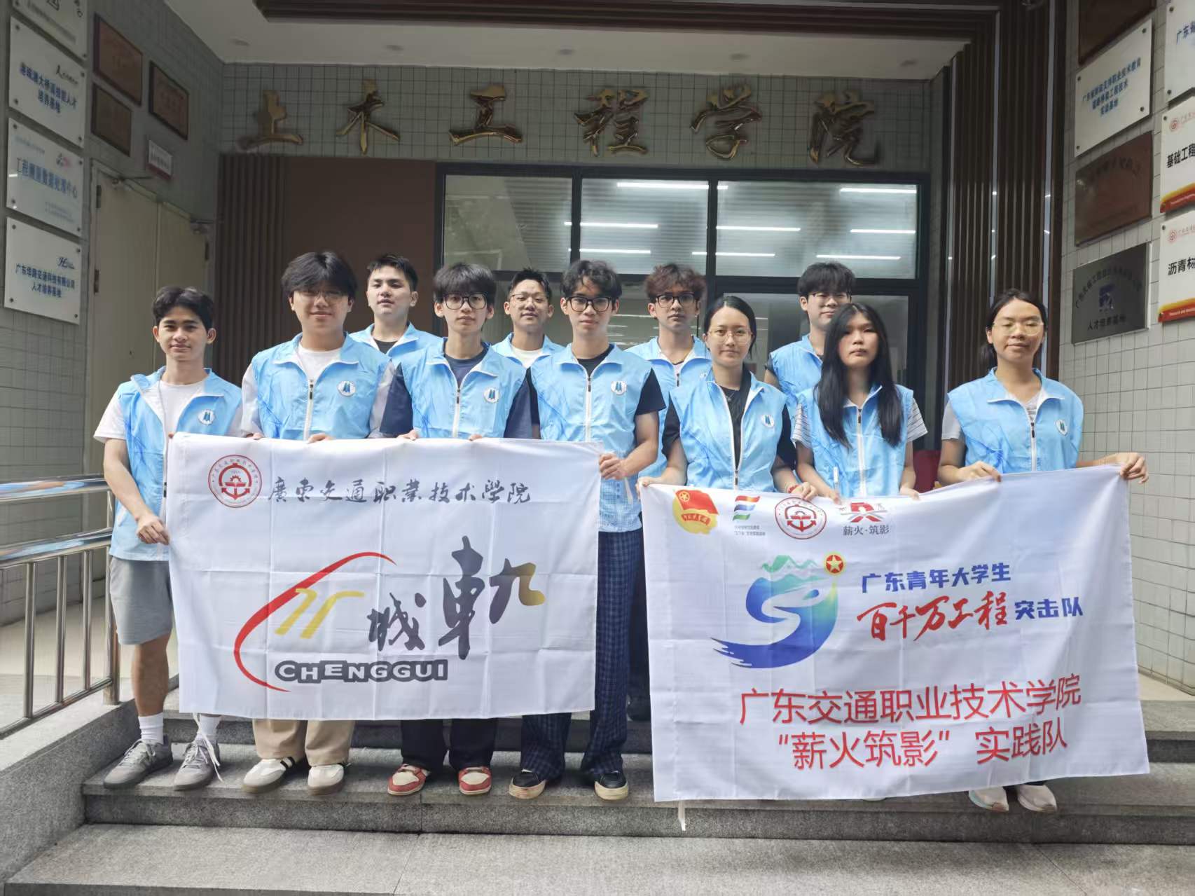 84af3fdc19bcd486646c9a25263dac37.jpg