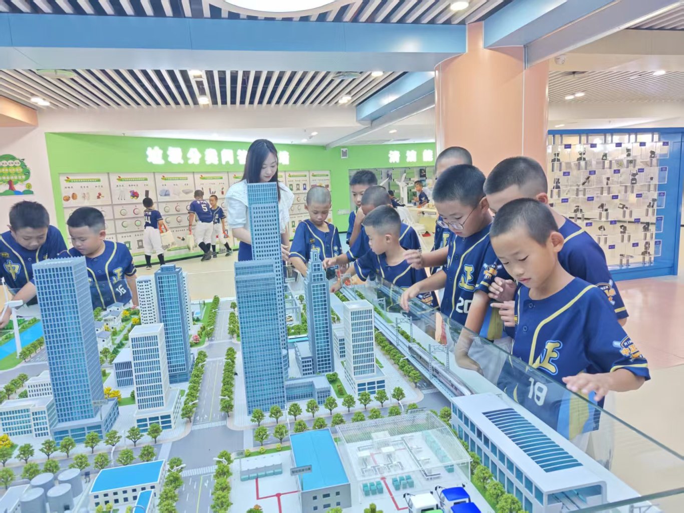 微信图片_20250929163126_300_52.jpg