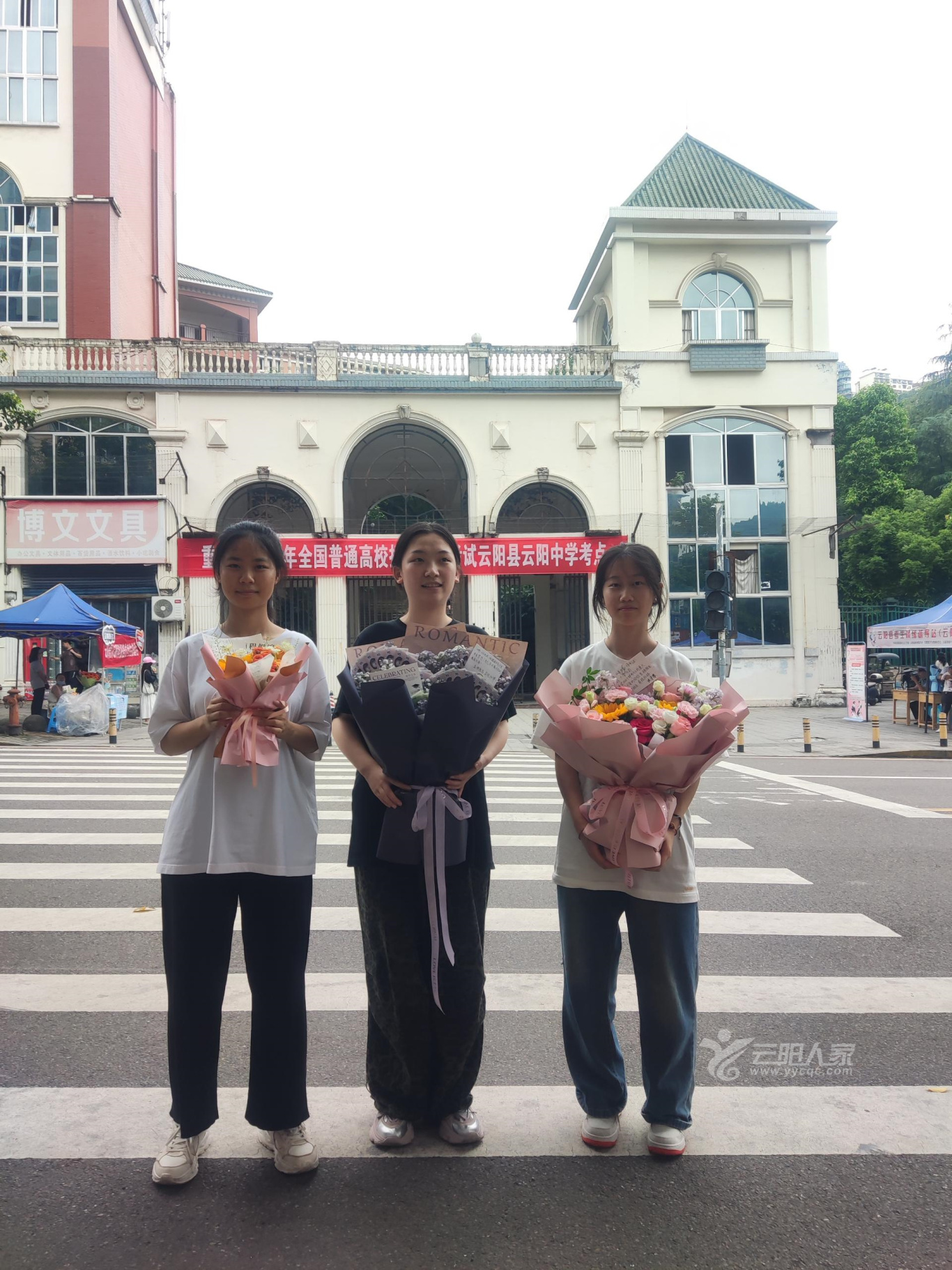 fc55e9e4b74c1587d11c8162ade44232_compress(1).jpg