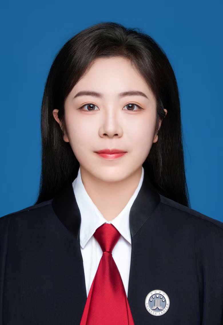 李莼（新）.jpg