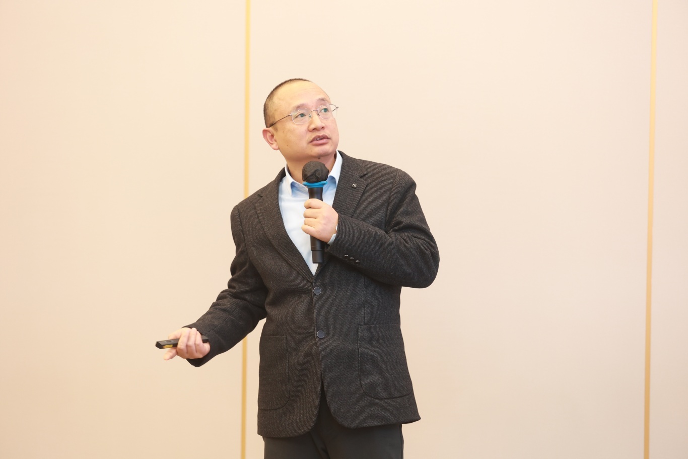 神马跃星河 聚力赢未来 ｜华神制药厂全体员工大会，华神制药厂暨西区团拜晚宴圆满结束