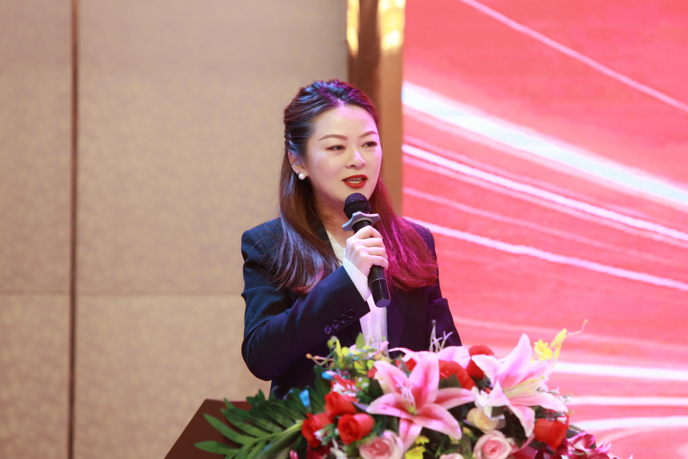 神马跃星河 聚力赢未来 ｜华神制药厂全体员工大会，华神制药厂暨西区团拜晚宴圆满结束