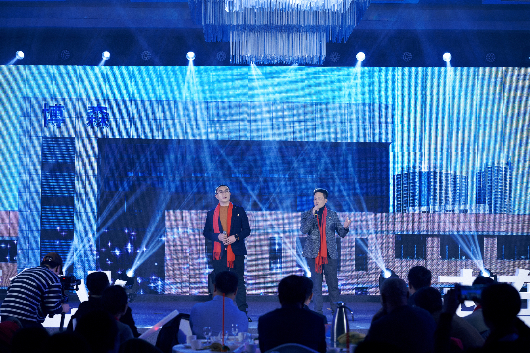 红色折纸.jpg PVL03038.jpg