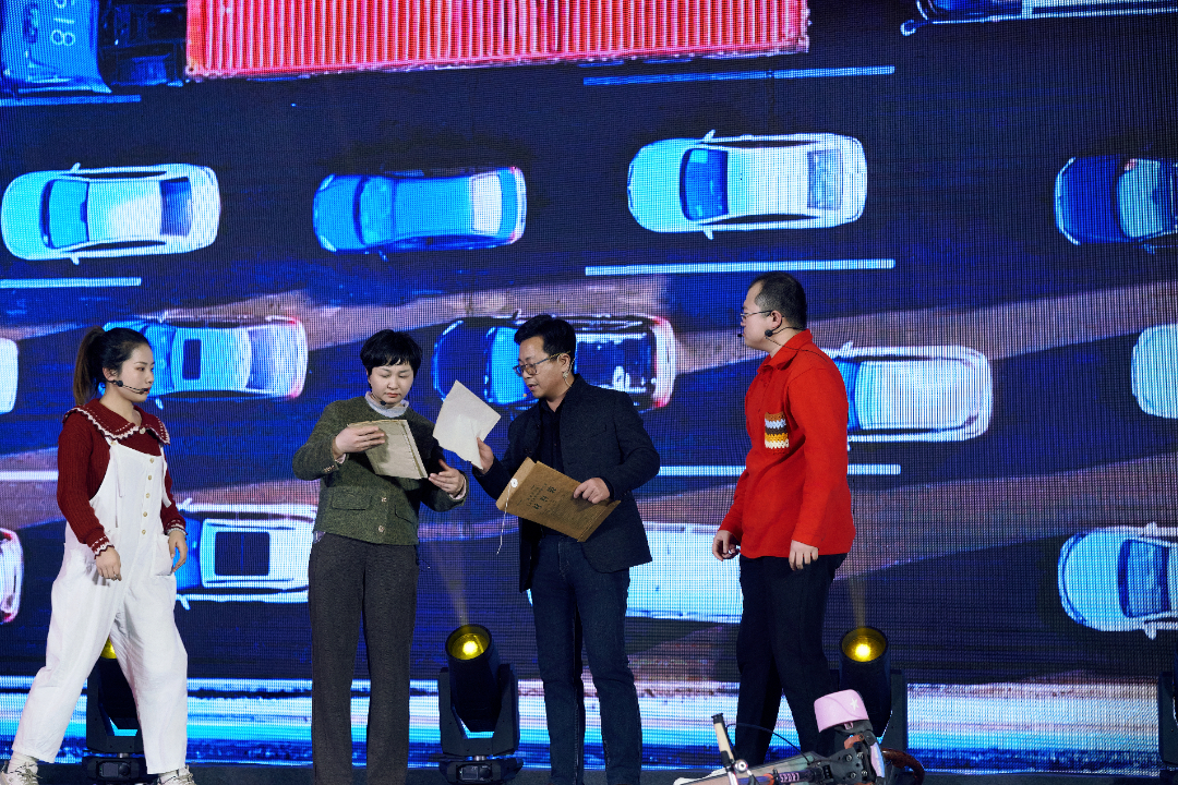 红色折纸.jpg PVL03097.jpg