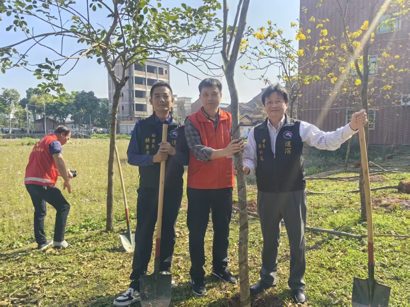 植树 (6).jpg