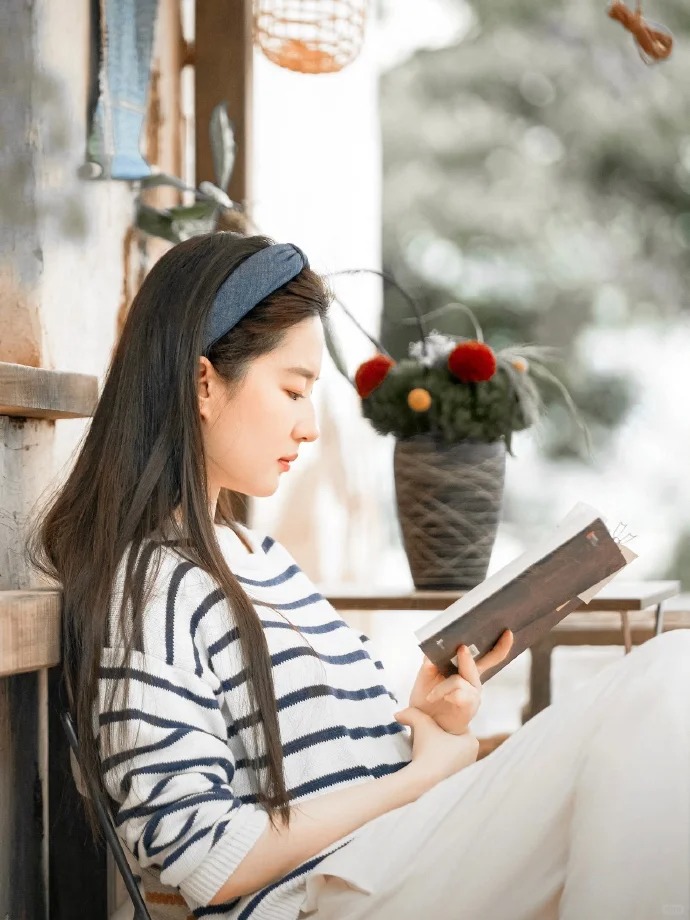 📚好好读书的女孩能有多美_1_JoJo的碎碎念_来自小红书网页版.jpg