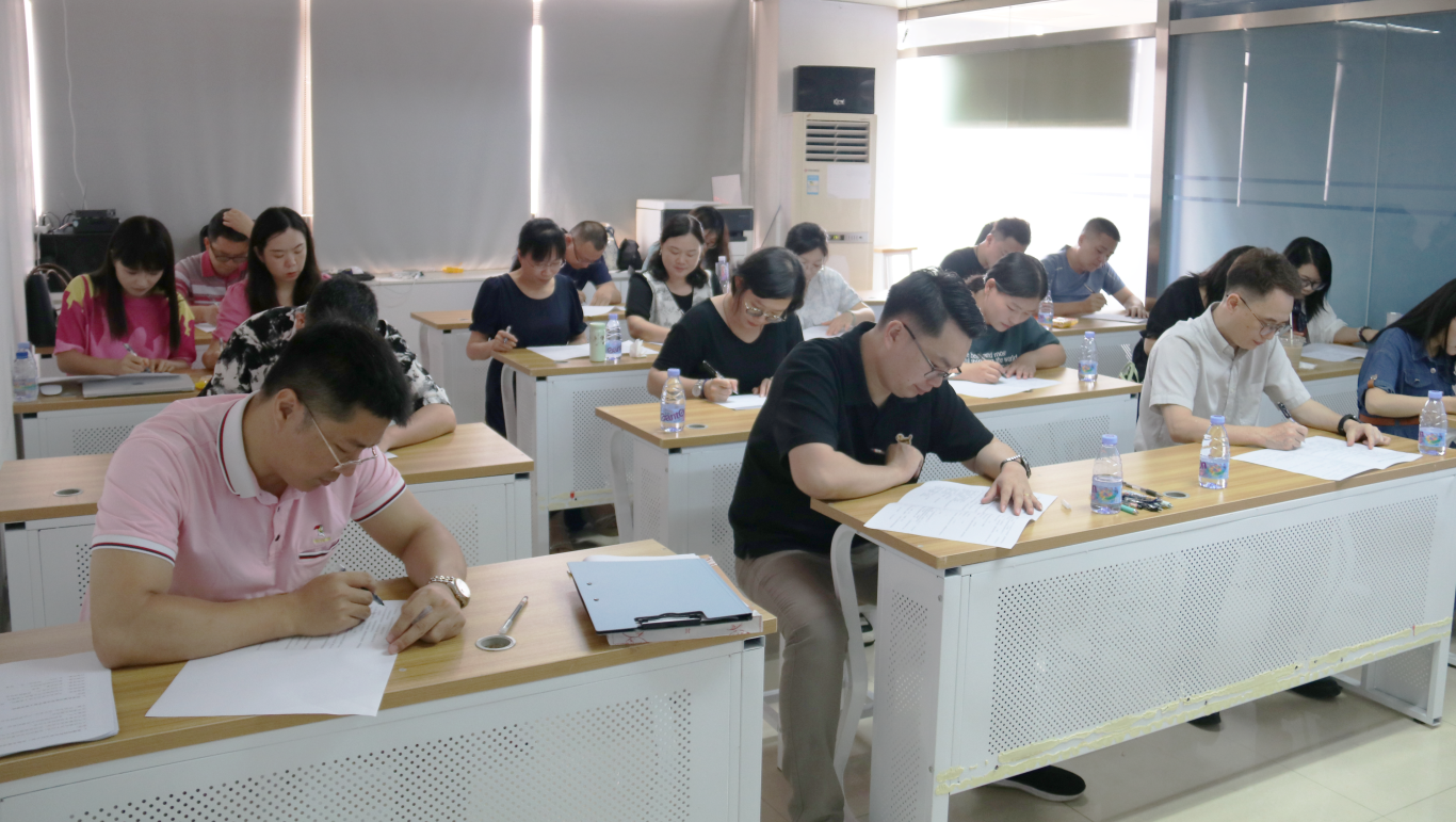 2025年全媒体运营师(广州班)职业技能等级认定考评员培训班圆满结束!-全优教育
