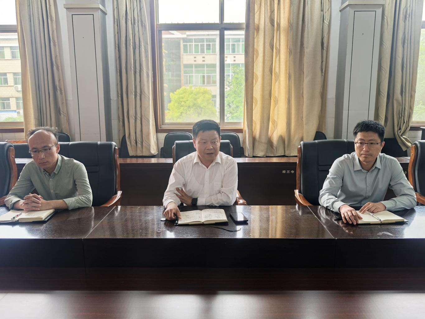 实习生总结会战洪校长讲话.jpg