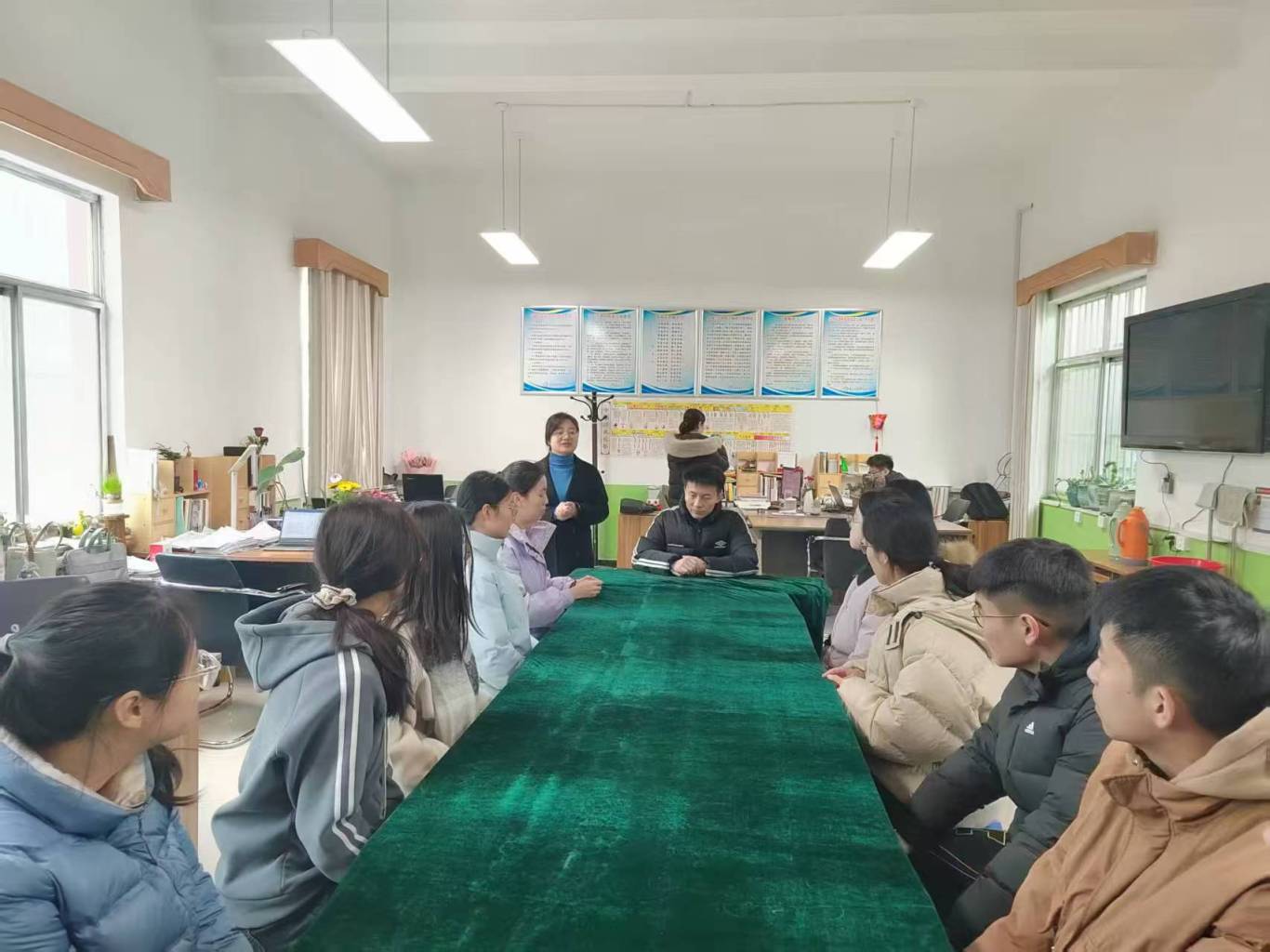商秀秀老师安排实习工作.jpg