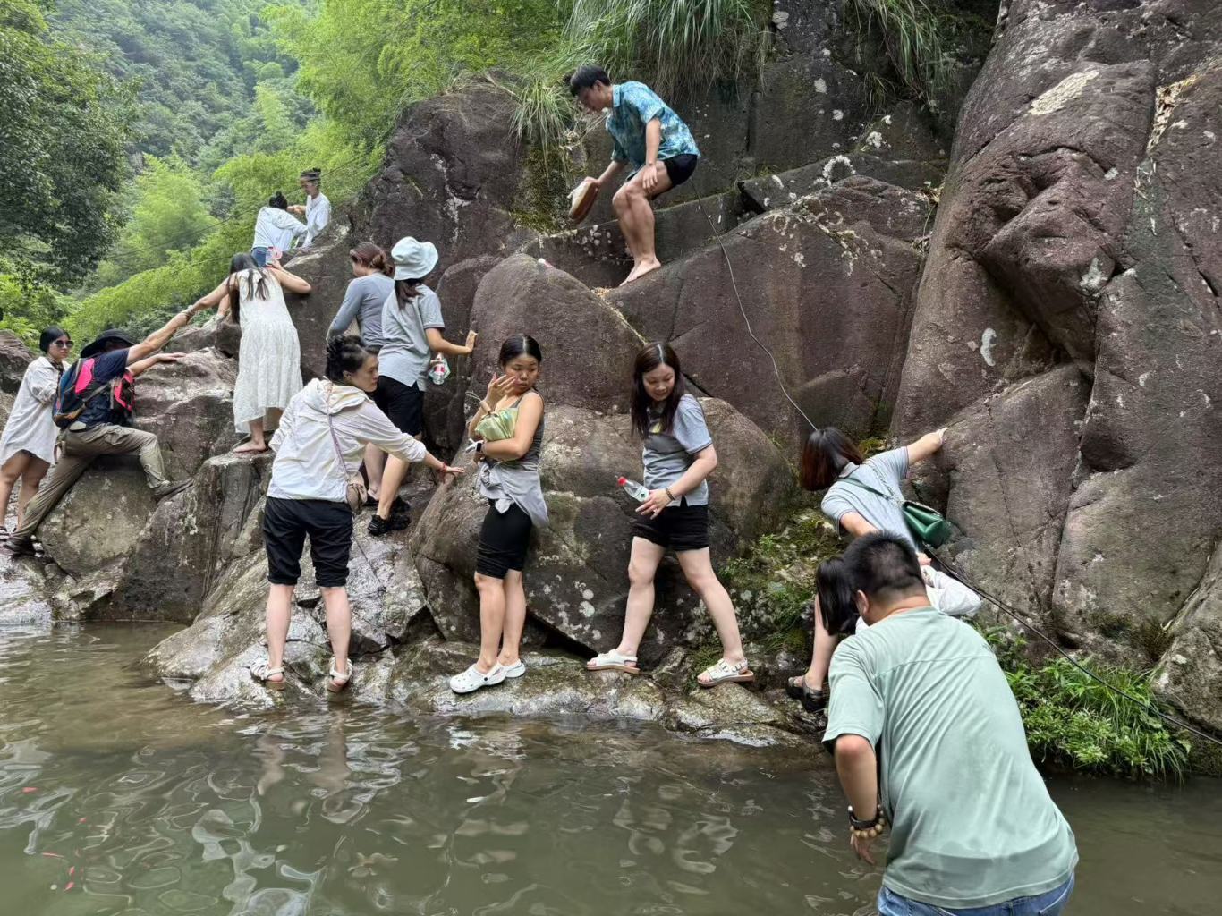 清涼一夏，共赴團建拓展狂歡之旅