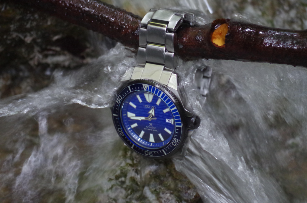 ajale-watch-6492617.jpg