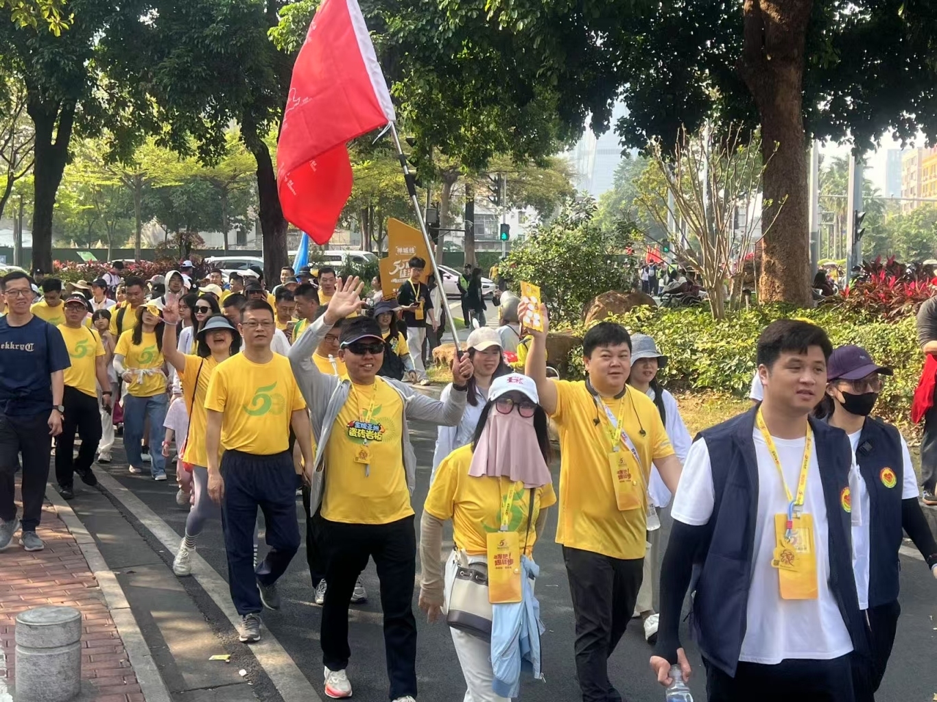 挑战佛山50KM徒步盛事，金牌亚洲用坚持诠释金牌精神！