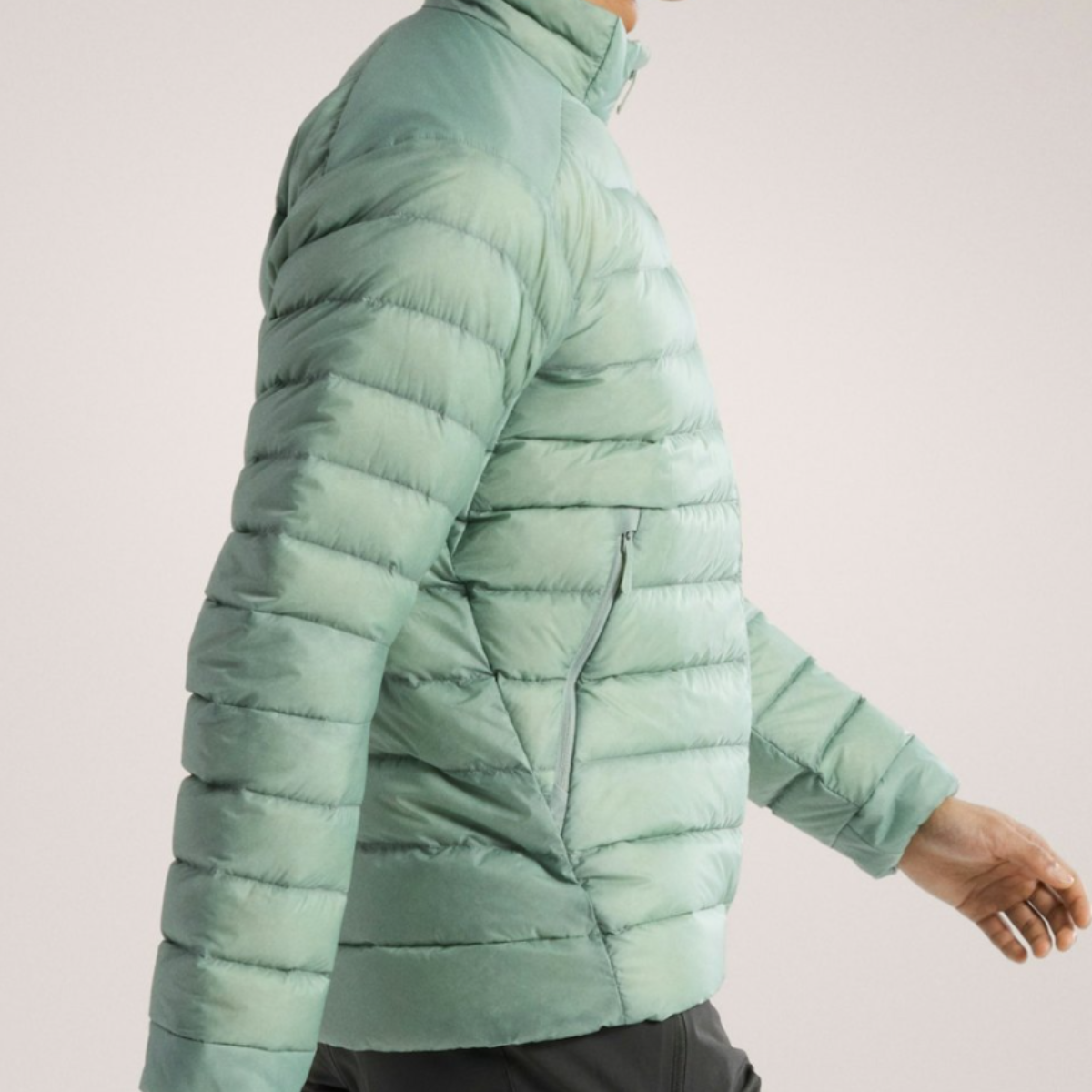 pop_2025春夏加拿大男装外套棉服羽绒服Arcteryx_始祖鸟_6156217 (3).jpg