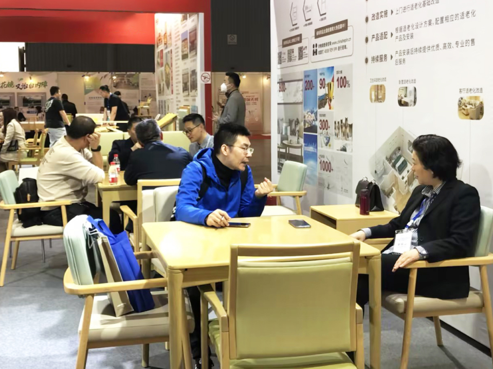 a41fb487-fea6-485d-a87d-a431630c3151.jpg